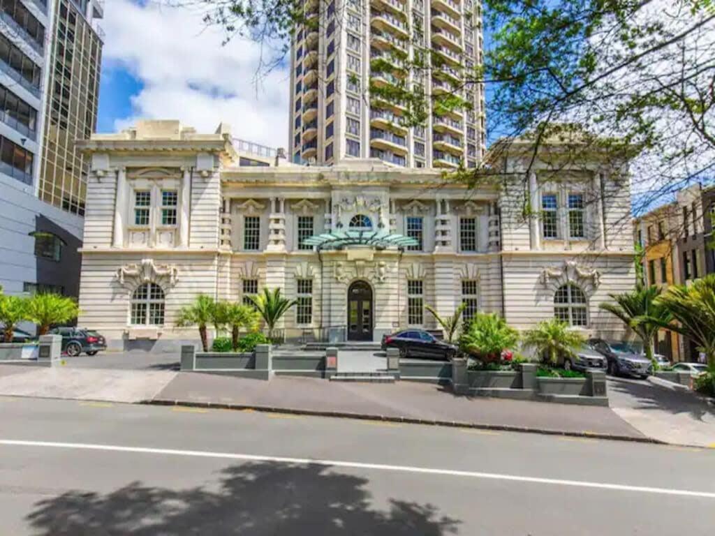Bright One Bedroom Beauty With Balcony And Unbeatable Views Auckland Eksteriør bilde